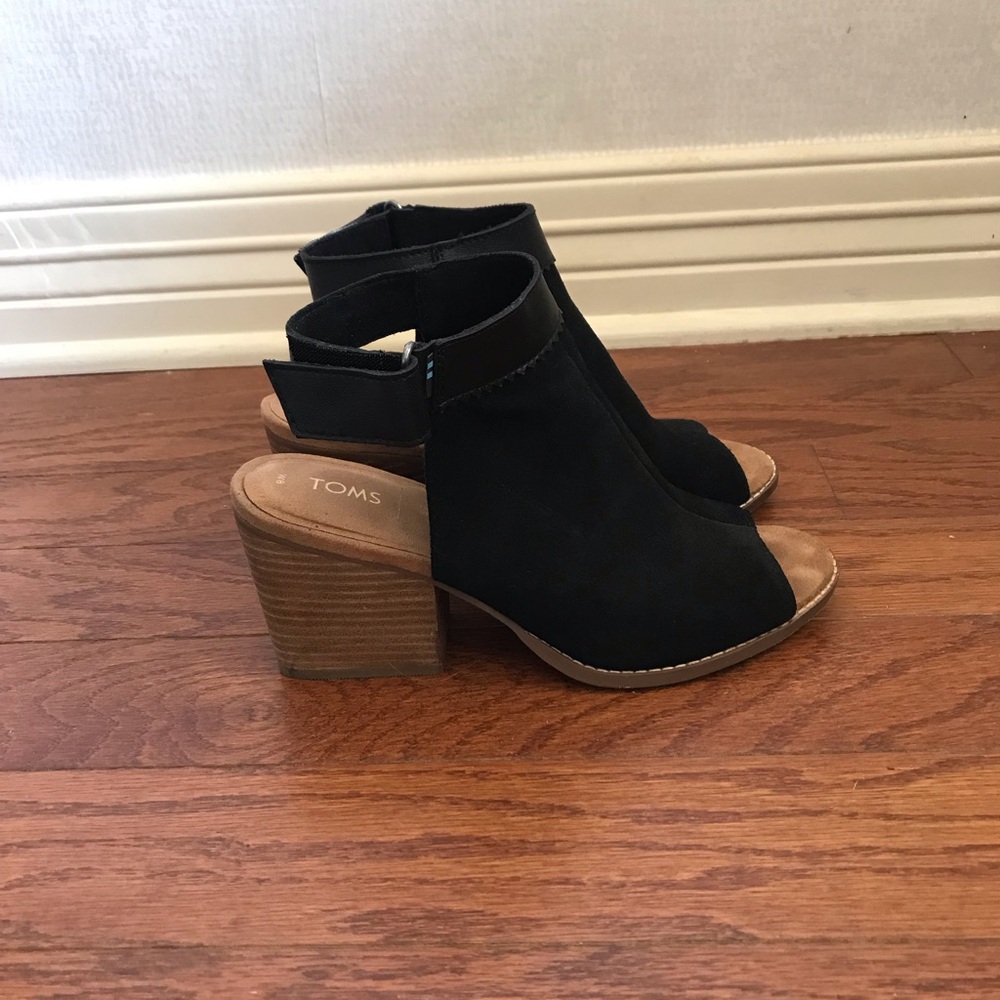 Tom’s Sandal Booties